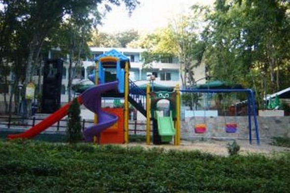Хотел Ариана 2*, Китен